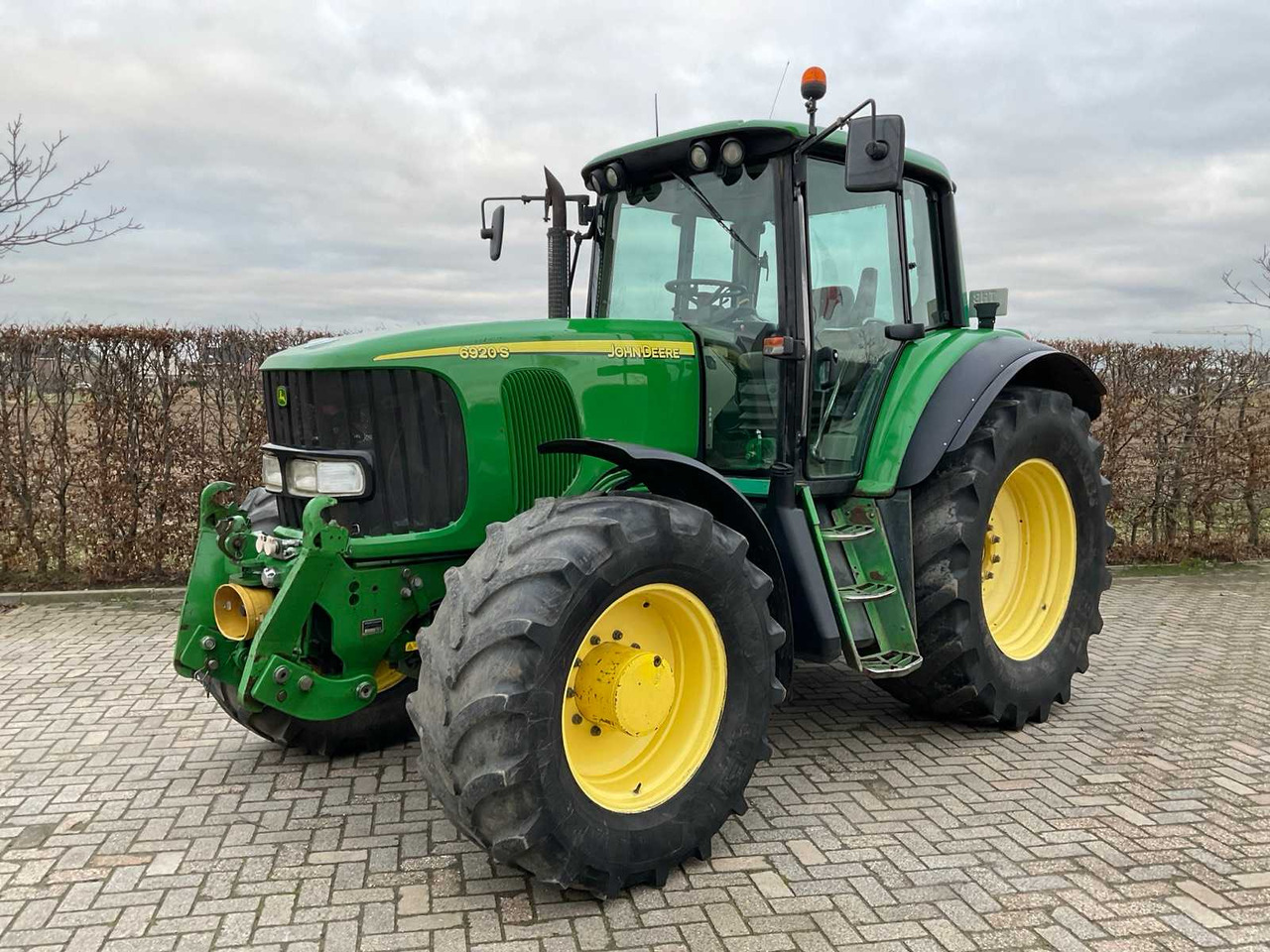2005 JOHN DEERE 6920 S ALL-WHEEL DRIVE FARM TRACTOR - Трактор: фото 1 2005 JOHN DEERE 6920 S ALL-WHEEL DRIVE FARM TRACTOR - Трактор: фото 1