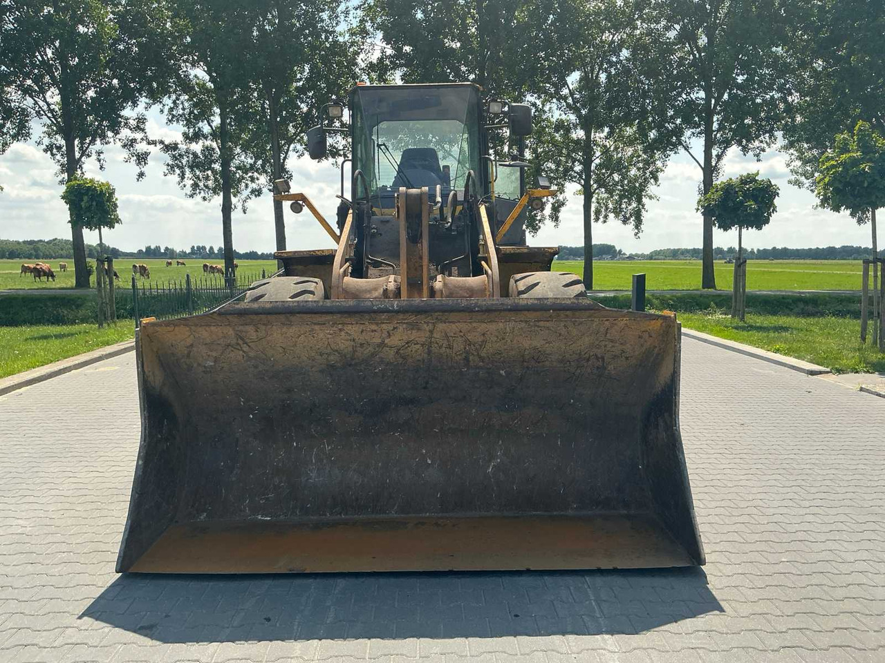 2005 KOMATSU WA320-5H SHOVEL - Колёсный погрузчик: фото 2 2005 KOMATSU WA320-5H SHOVEL - Колёсный погрузчик: фото 2