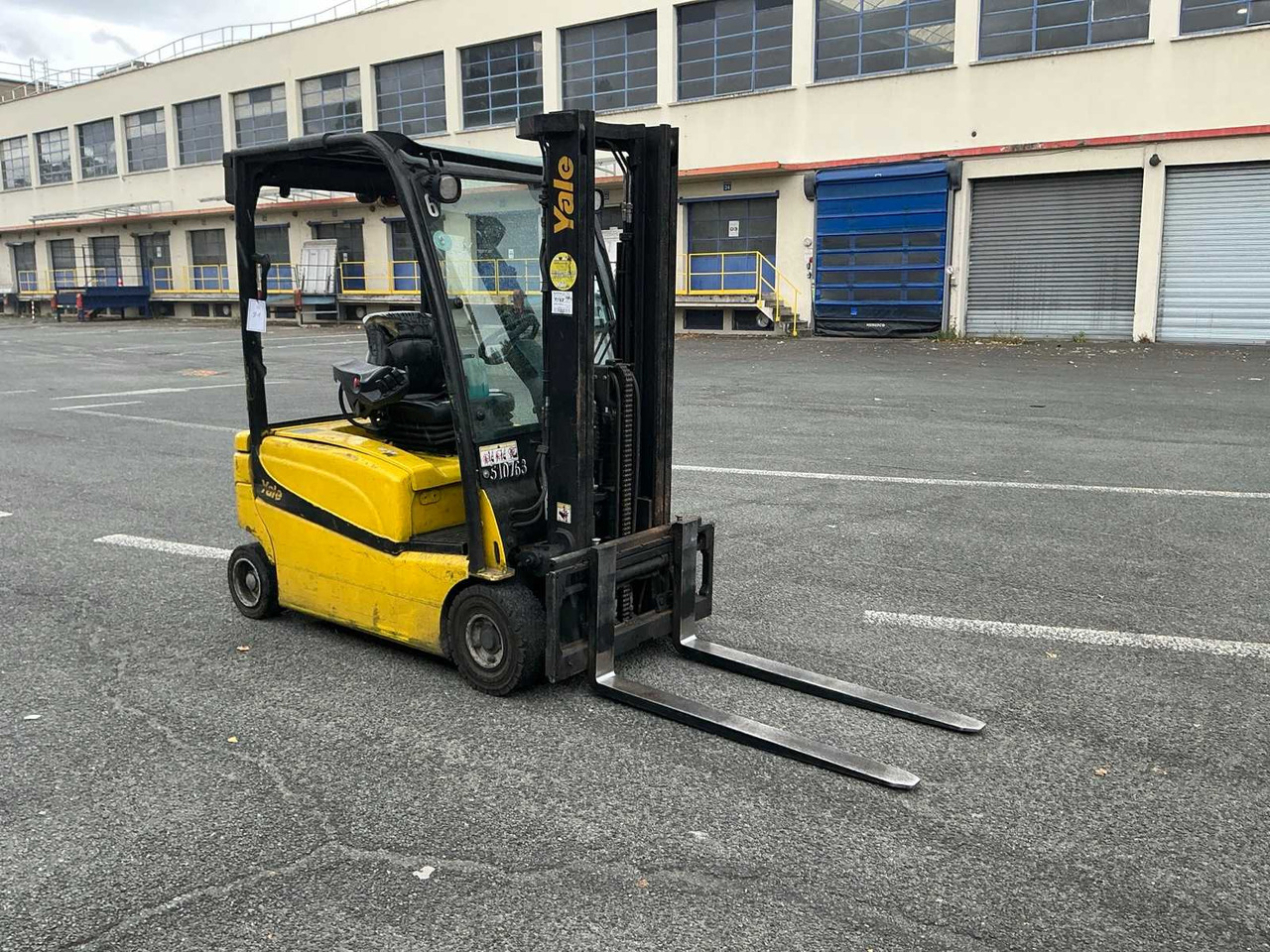 2011 YALE ERP16VF FORKLIFT - Вилочный погрузчик: фото 1 2011 YALE ERP16VF FORKLIFT - Вилочный погрузчик: фото 1