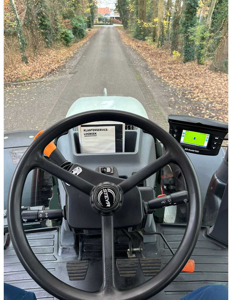 2014 STEYR 4120 PROFI CVT ALL-WHEEL DRIVE FARM TRACTOR - Трактор: фото 5 2014 STEYR 4120 PROFI CVT ALL-WHEEL DRIVE FARM TRACTOR - Трактор: фото 5