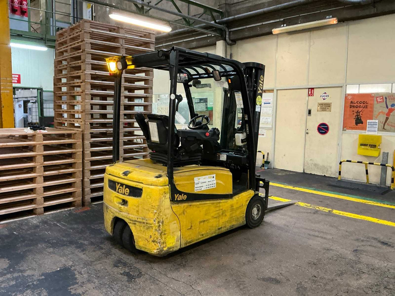 2015 YALE ERP16VF FORKLIFT - Вилочный погрузчик: фото 4 2015 YALE ERP16VF FORKLIFT - Вилочный погрузчик: фото 4