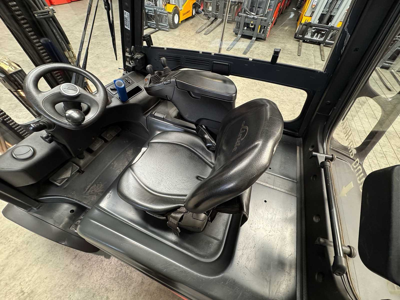 Вилочный погрузчик 2017 SERVICE + UVV 10/2026 LINDE E35L 3.500KG EVO TRIPLEX 3.+4.: фото 16 Вилочный погрузчик 2017 SERVICE + UVV 10/2026 LINDE E35L 3.500KG EVO TRIPLEX 3.+4.: фото 16