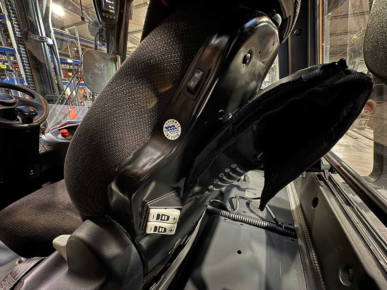 Вилочный погрузчик 2018 SERVICE + UVV 12/2026 LINDE E35L 3RD + 4TH VALVE FORK ADJUSTER 10,744 HOURS ELECTRIC FORKLIFT: фото 17