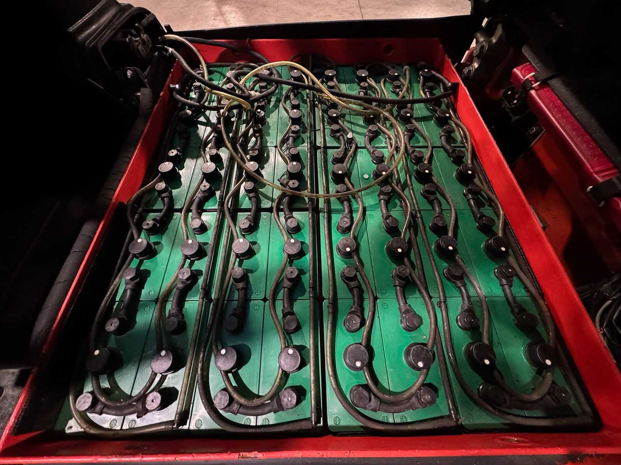 Вилочный погрузчик 2018 SERVICE + UVV 12/2026 LINDE E35L 3RD + 4TH VALVE FORK ADJUSTER 10,744 HOURS ELECTRIC FORKLIFT: фото 24