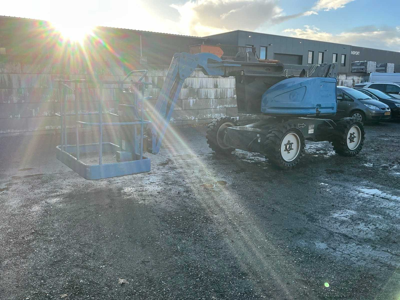 ATN Zebra 12 - Подъёмник: фото 1 ATN Zebra 12 - Подъёмник: фото 1