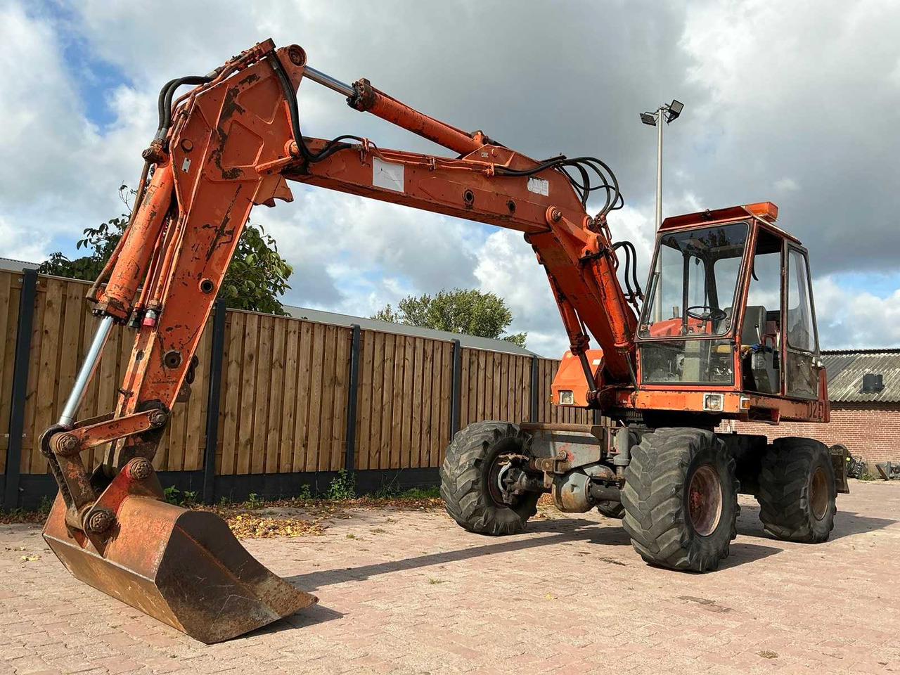 Atlas 1302 - Мобильный кран: фото 1 Atlas 1302 - Мобильный кран: фото 1