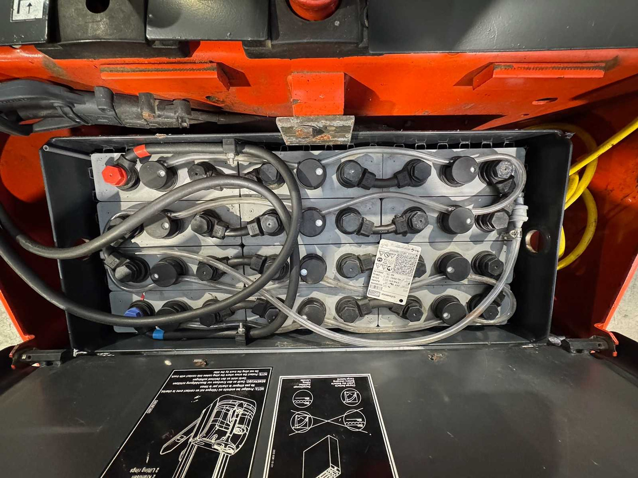 Вилочный погрузчик BATTERY 2020 LINDE L14 1.400KG PALLET TRUCK STACKER ANT STACKER: фото 11 Вилочный погрузчик BATTERY 2020 LINDE L14 1.400KG PALLET TRUCK STACKER ANT STACKER: фото 11