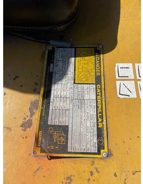 CATERPILLAR - F30 - FORKLIFT - Вилочный погрузчик: фото 4 CATERPILLAR - F30 - FORKLIFT - Вилочный погрузчик: фото 4