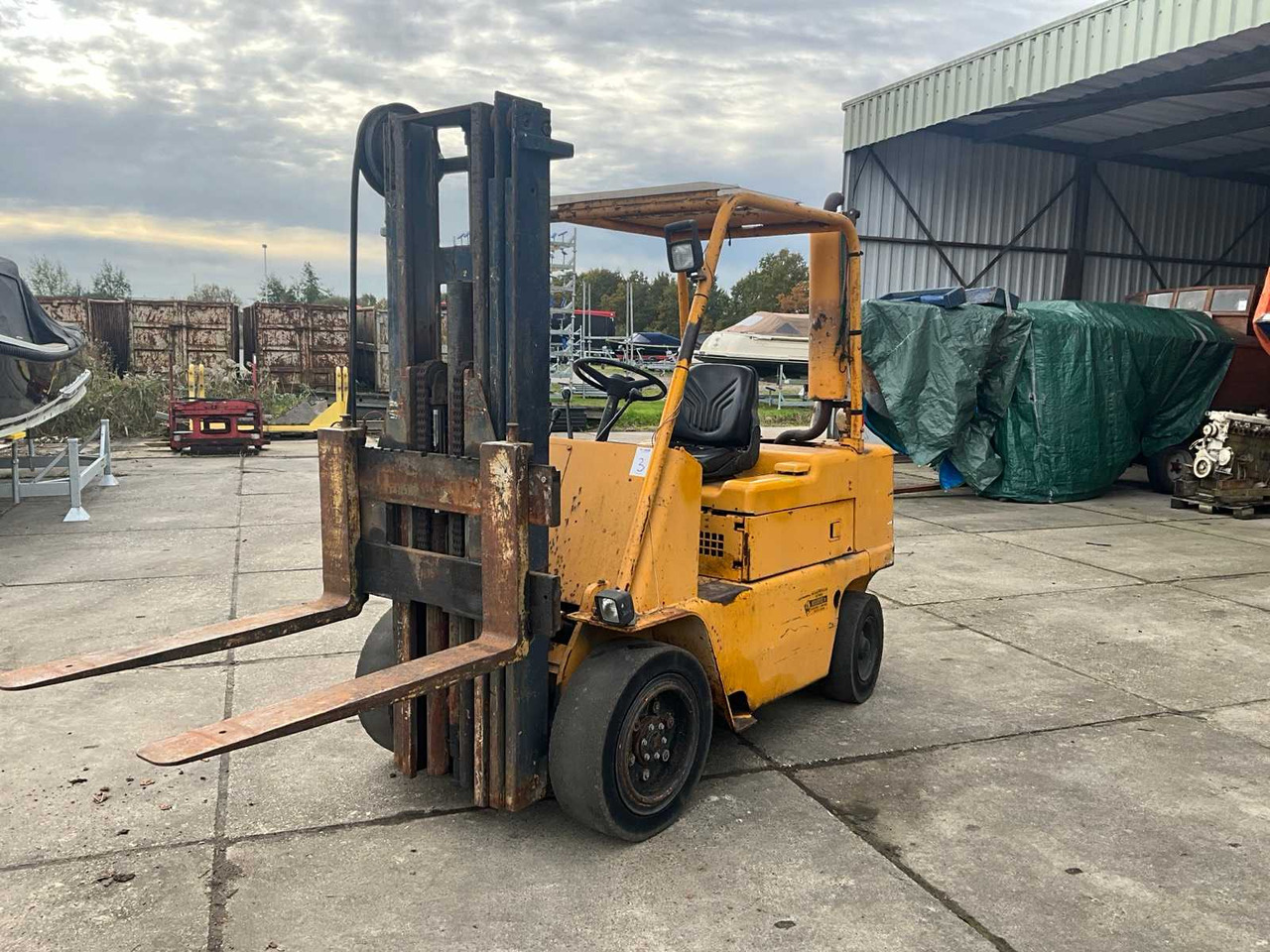 CATERPILLAR FORKLIFT - Вилочный погрузчик: фото 1 CATERPILLAR FORKLIFT - Вилочный погрузчик: фото 1