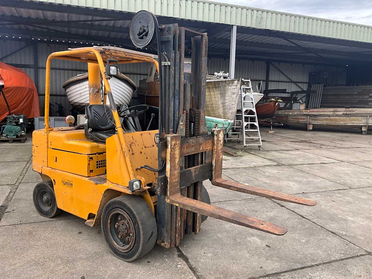 CATERPILLAR FORKLIFT - Вилочный погрузчик: фото 2 CATERPILLAR FORKLIFT - Вилочный погрузчик: фото 2