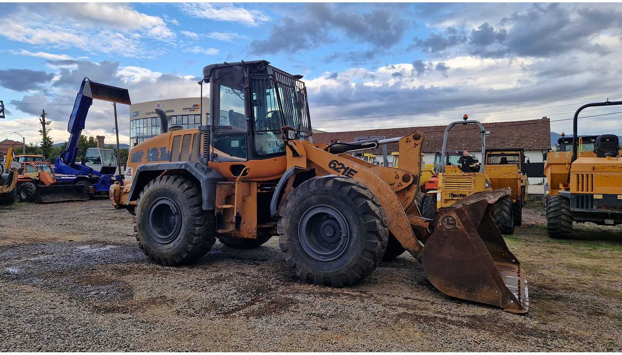 Case CASE - 621E - WHEEL LOADER - 2011 - Колёсный погрузчик: фото 2 Case CASE - 621E - WHEEL LOADER - 2011 - Колёсный погрузчик: фото 2
