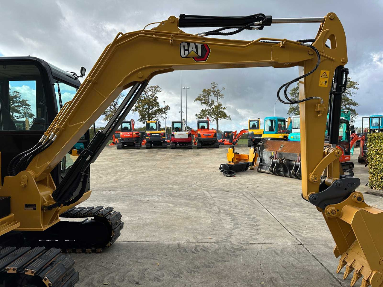 Мини-экскаватор Caterpillar CATERPILLAR - 2017 - 305.5E2 - MINI EXCAVATOR: фото 17 Мини-экскаватор Caterpillar CATERPILLAR - 2017 - 305.5E2 - MINI EXCAVATOR: фото 17