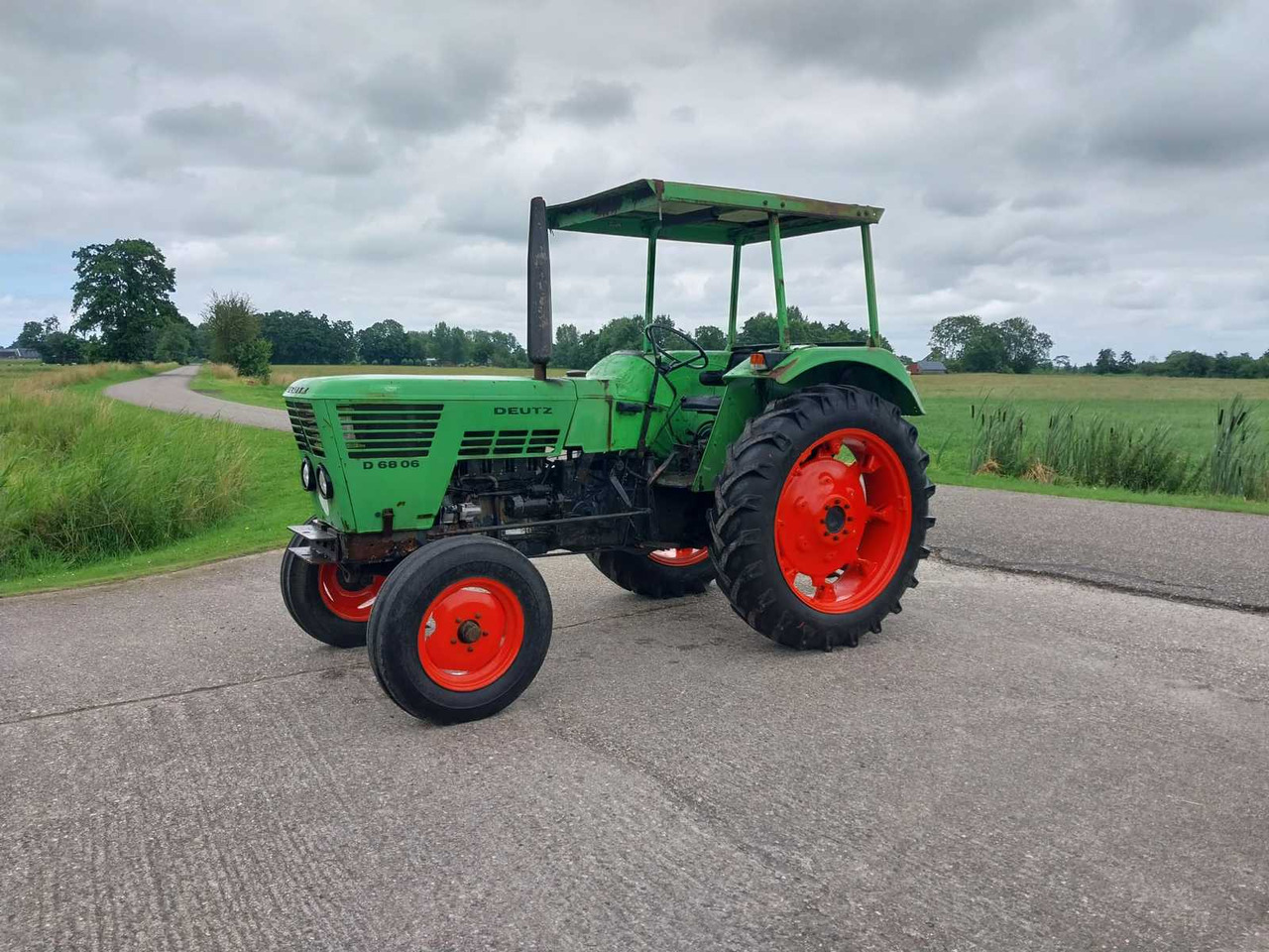Deutz 6806 - Трактор: фото 1 Deutz 6806 - Трактор: фото 1