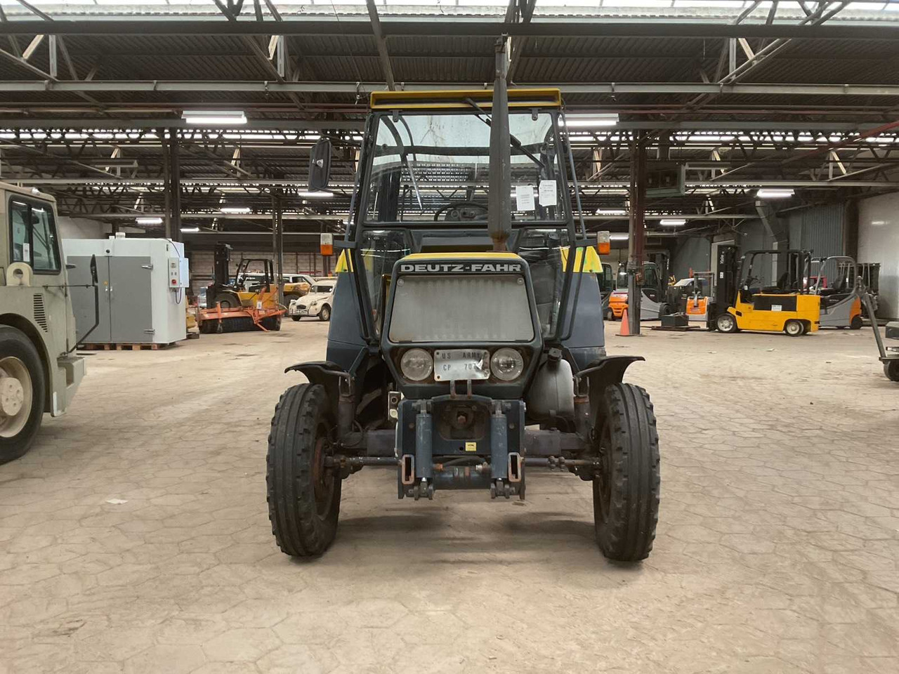 Deutz-Fahr D1067-T - Трактор: фото 3 Deutz-Fahr D1067-T - Трактор: фото 3