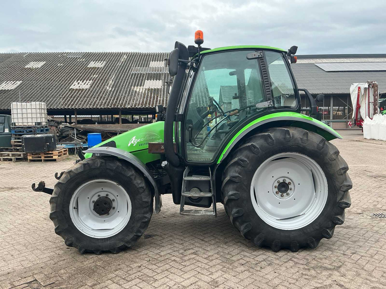 Deutz-fahr Agrotron 100 - Трактор: фото 2 Deutz-fahr Agrotron 100 - Трактор: фото 2