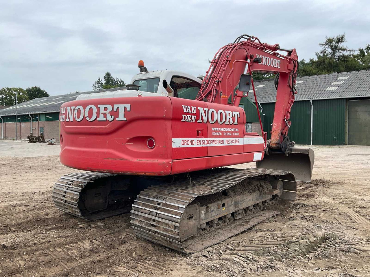 Doosan DX 180LC - Гусеничный экскаватор: фото 5 Doosan DX 180LC - Гусеничный экскаватор: фото 5