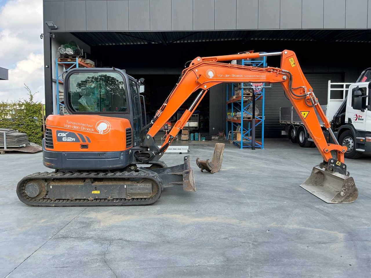 Doosan DX 62R-3 - Гусеничный экскаватор: фото 4 Doosan DX 62R-3 - Гусеничный экскаватор: фото 4