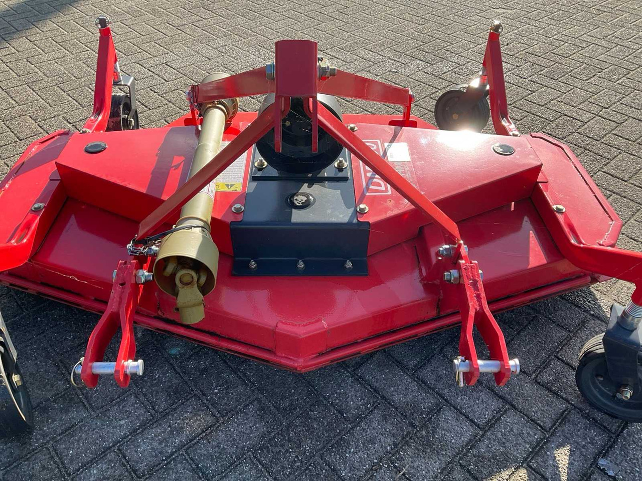 FHM DM180 - Косилка-измельчитель/ Мульчер: фото 5 FHM DM180 - Косилка-измельчитель/ Мульчер: фото 5