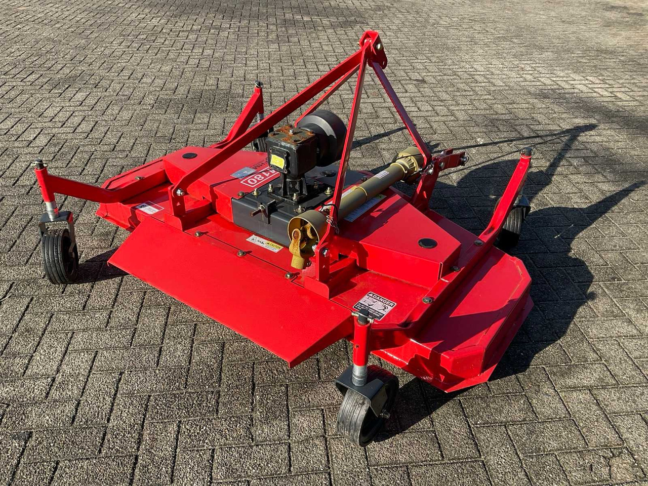 FHM DM180 - Косилка-измельчитель/ Мульчер: фото 1 FHM DM180 - Косилка-измельчитель/ Мульчер: фото 1