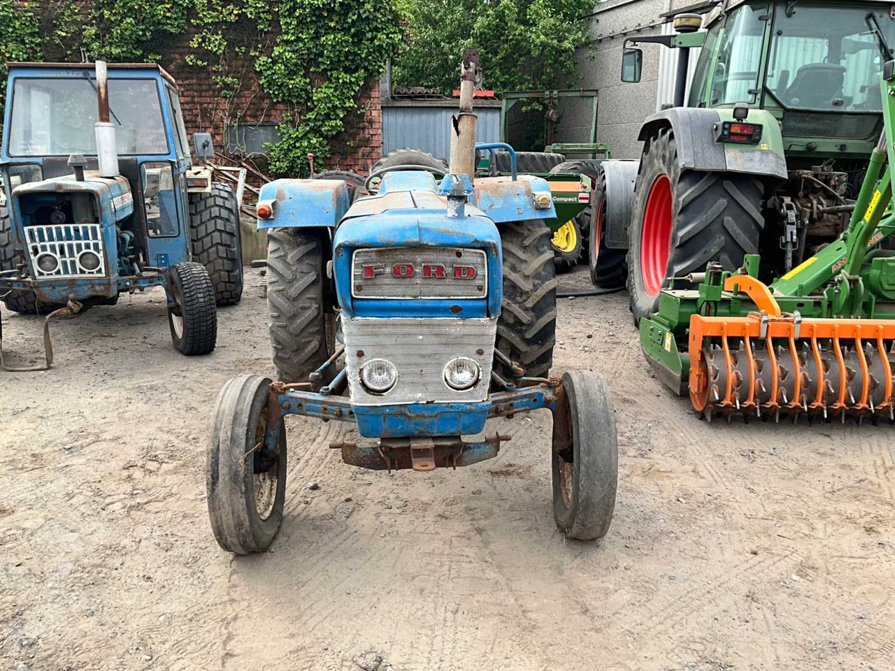 Ford 3000 - Трактор: фото 3 Ford 3000 - Трактор: фото 3