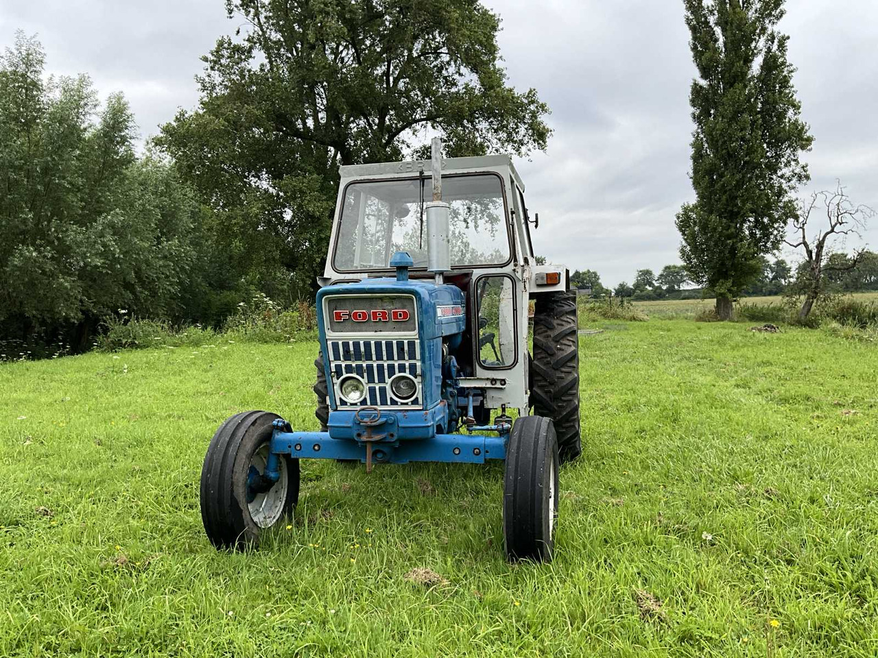 Ford 4000 - Трактор: фото 3 Ford 4000 - Трактор: фото 3