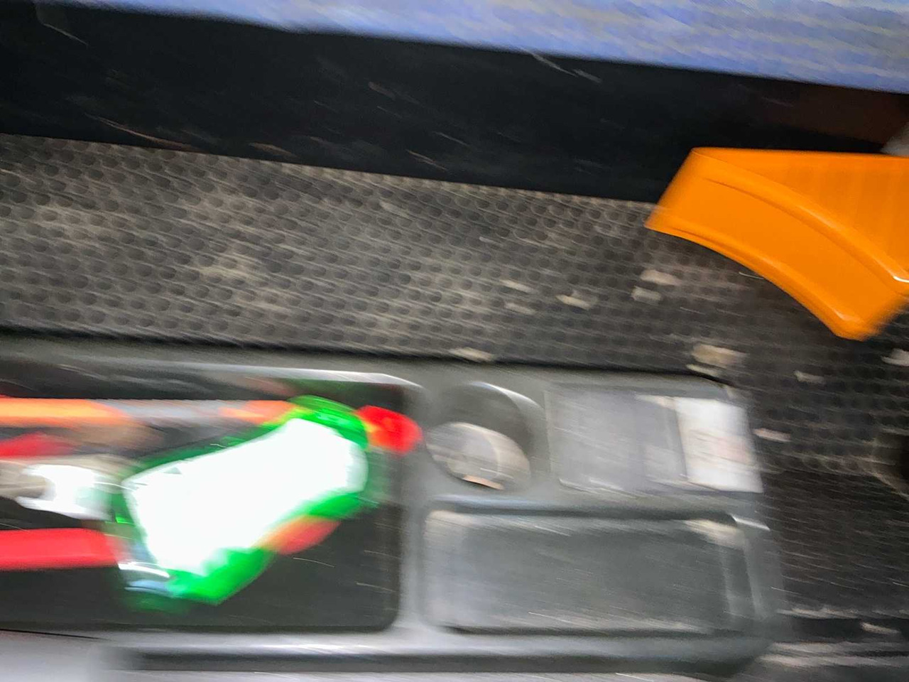 Грузовик 2006 MALE LE12.180: фото 19 Грузовик 2006 MALE LE12.180: фото 19