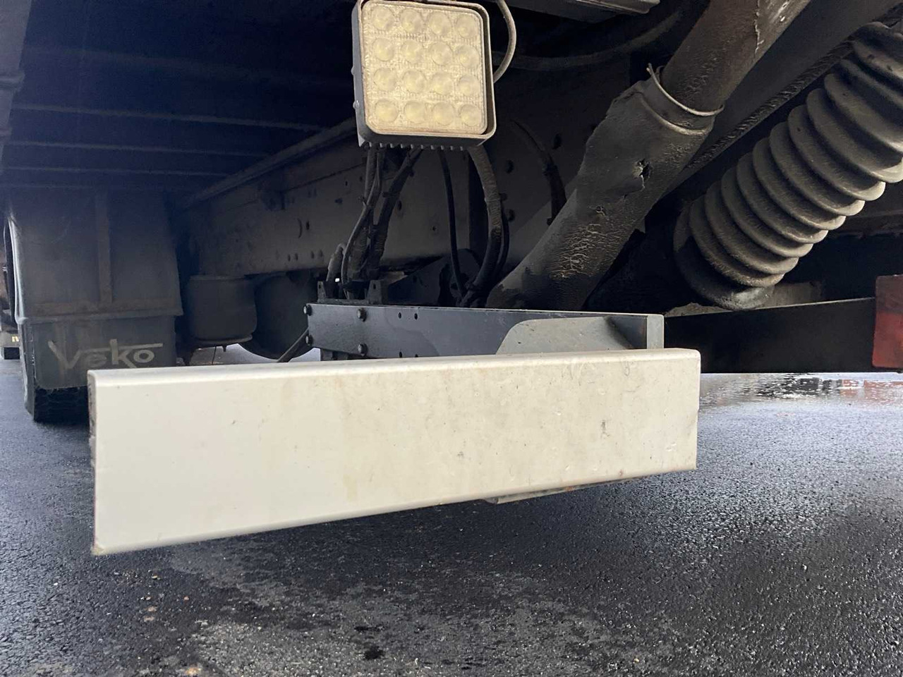 Грузовик 2008 IVECO EUROCARGO 120E22 - HYDRAULIC TAIL LIFT: фото 18 Грузовик 2008 IVECO EUROCARGO 120E22 - HYDRAULIC TAIL LIFT: фото 18