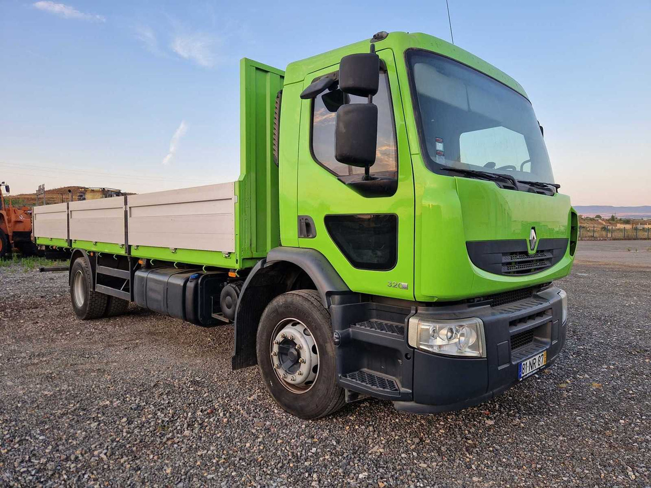 RENAULT 320 DXI TRUCK - 2007 - Грузовик: фото 1 RENAULT 320 DXI TRUCK - 2007 - Грузовик: фото 1