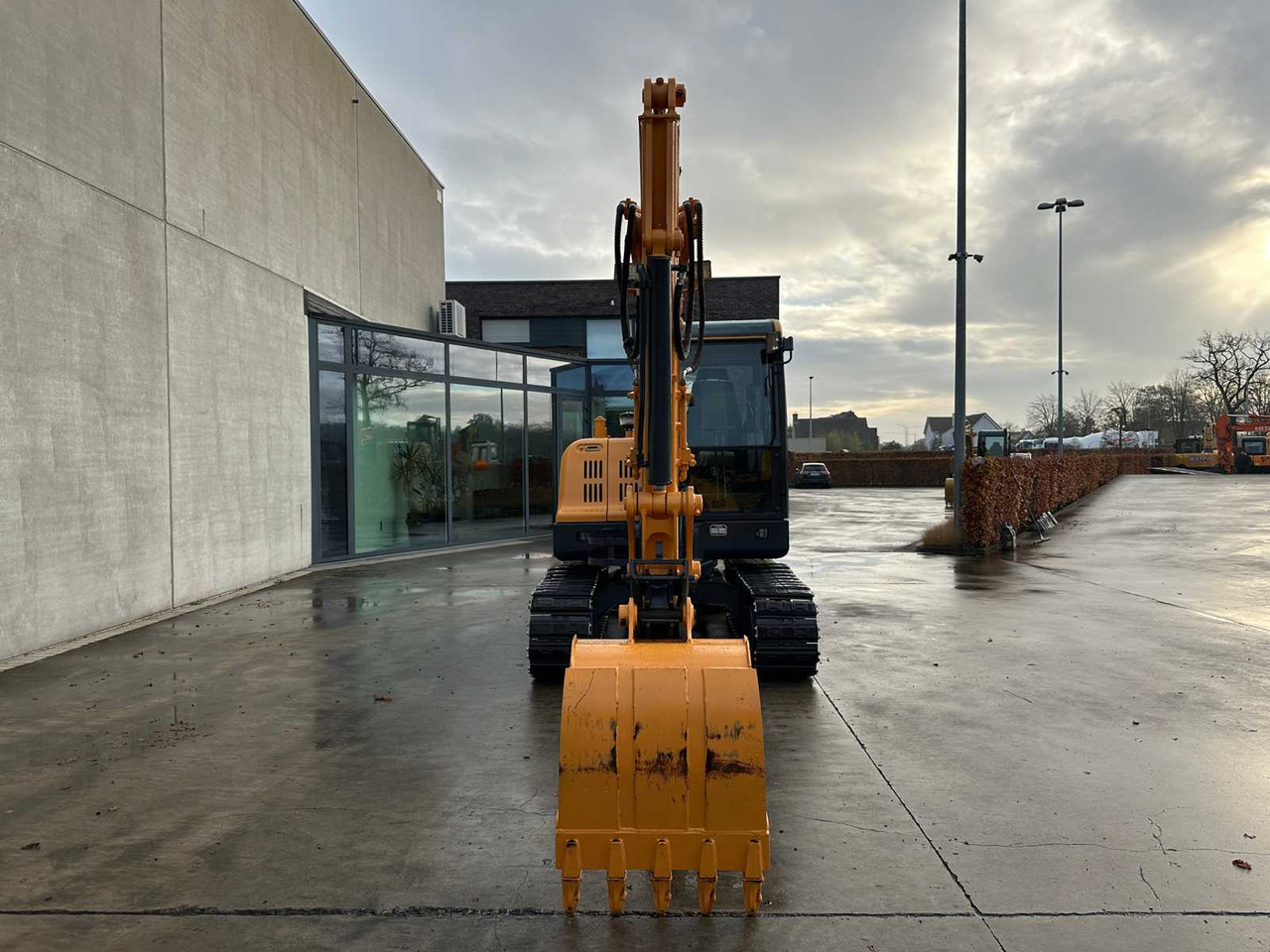 HYUNDAI - 2017 - R60V - MIDI EXCAVATOR - Экскаватор: фото 2 HYUNDAI - 2017 - R60V - MIDI EXCAVATOR - Экскаватор: фото 2