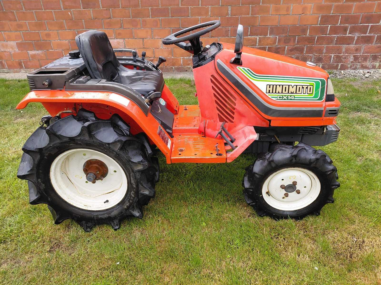 Hinomoto CX14 - Минитрактор: фото 3 Hinomoto CX14 - Минитрактор: фото 3