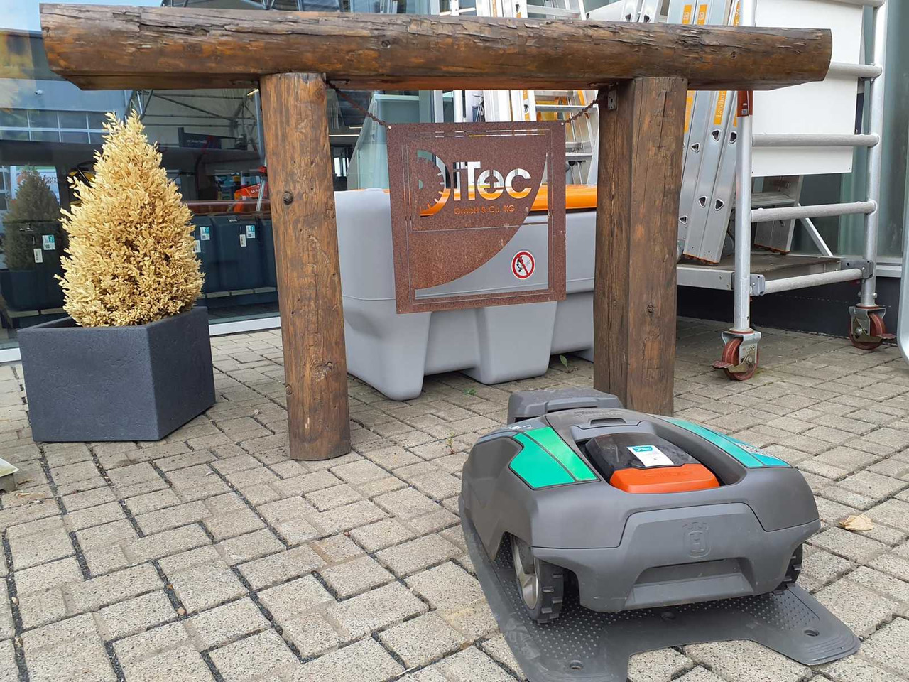 Husqvarna Automower 315x - Газонокосилка: фото 3 Husqvarna Automower 315x - Газонокосилка: фото 3