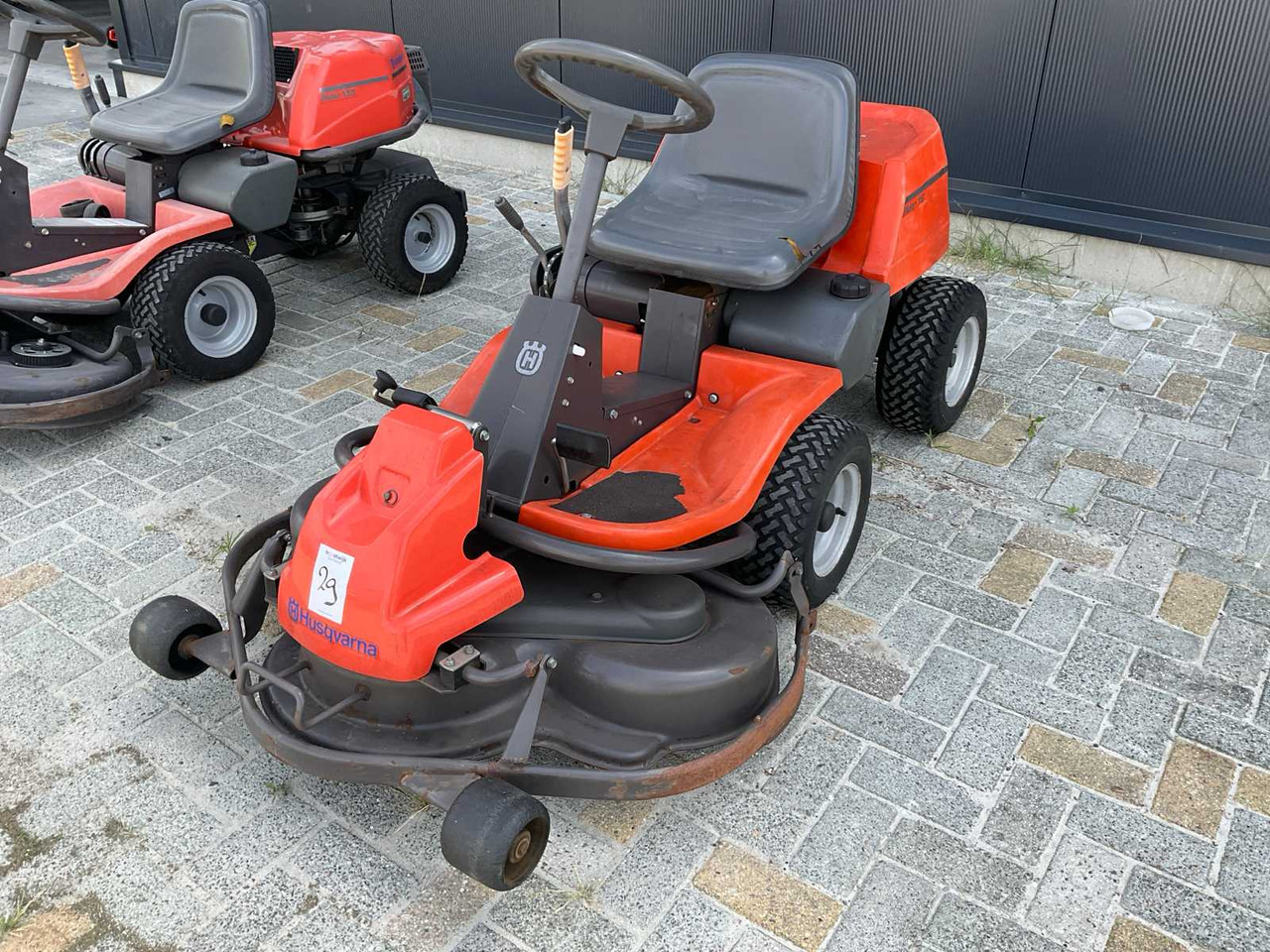Husqvarna Rider 16 - Газонокосилка: фото 1 Husqvarna Rider 16 - Газонокосилка: фото 1