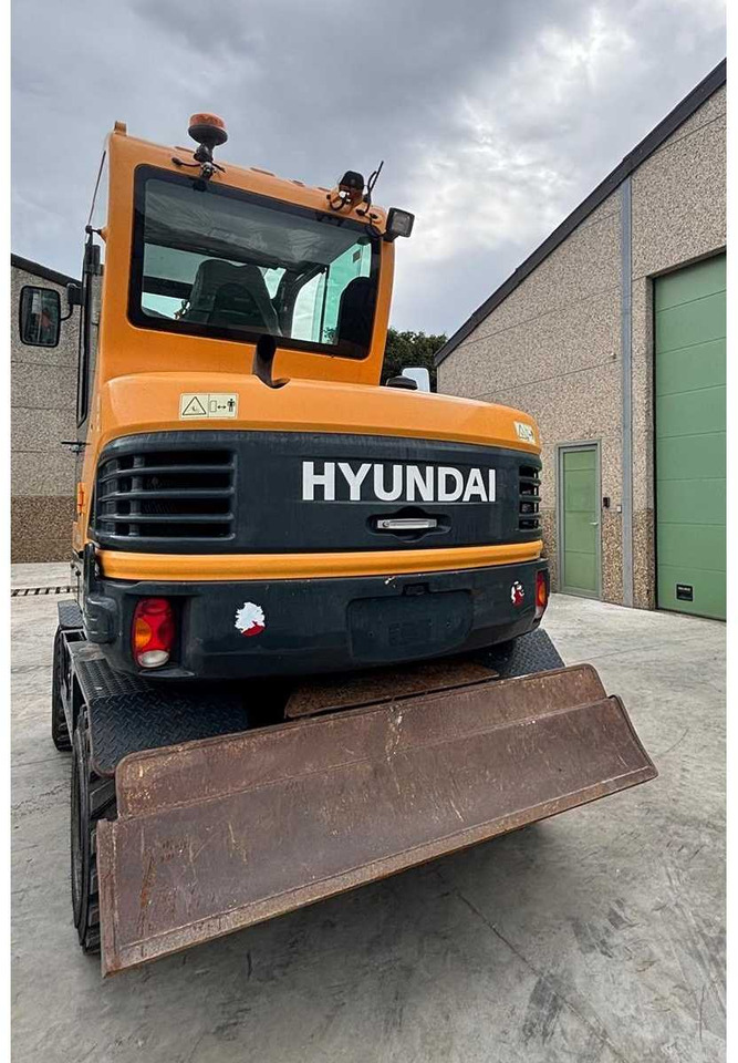 Hyundai R55W-9A - Колёсный экскаватор: фото 2 Hyundai R55W-9A - Колёсный экскаватор: фото 2