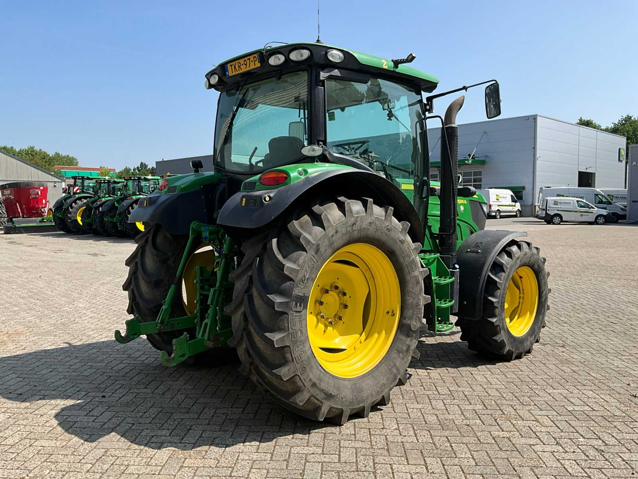 John Deere 6125R - Трактор: фото 3 John Deere 6125R - Трактор: фото 3