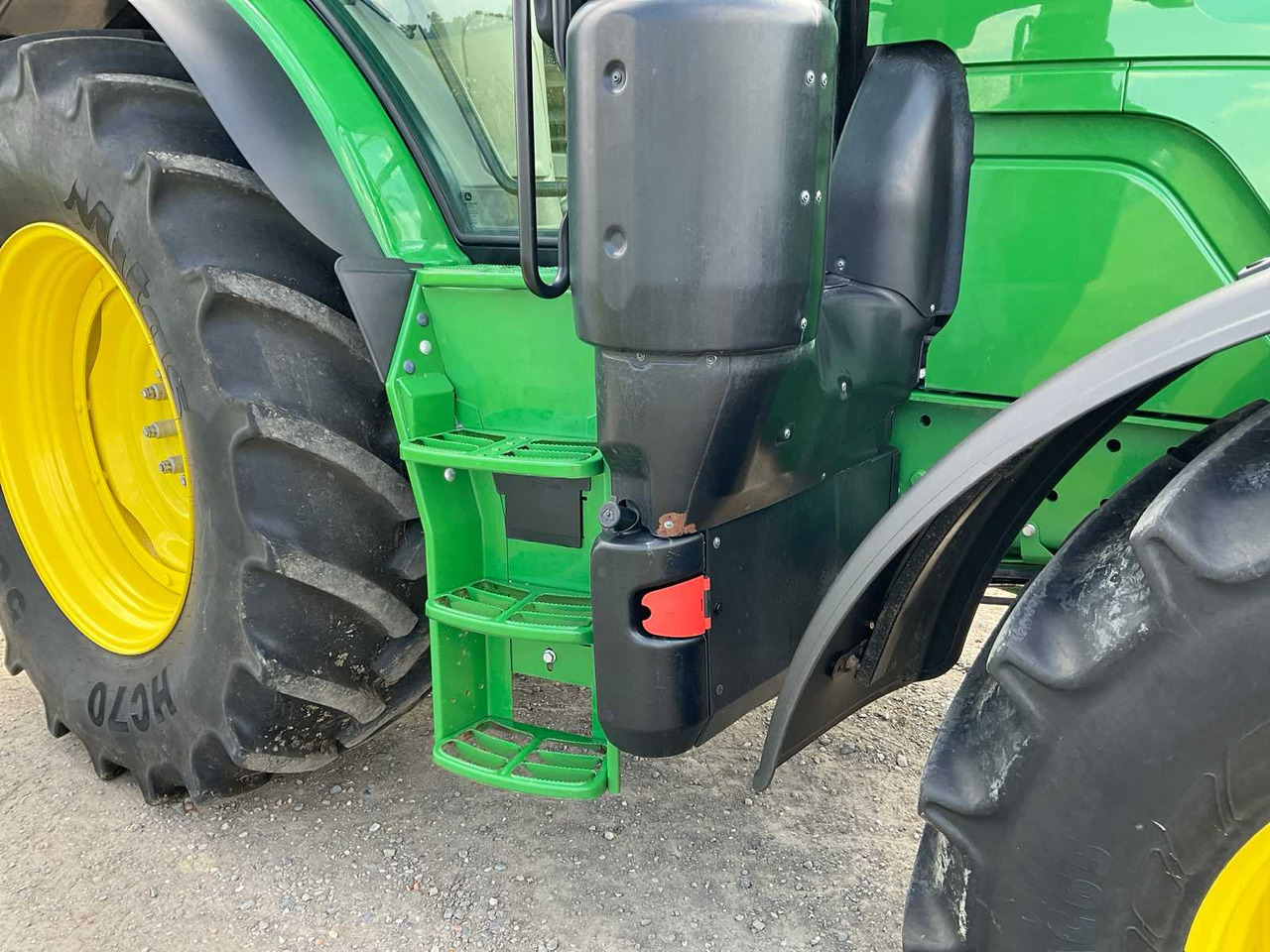 Трактор John Deere 6145R: фото 20