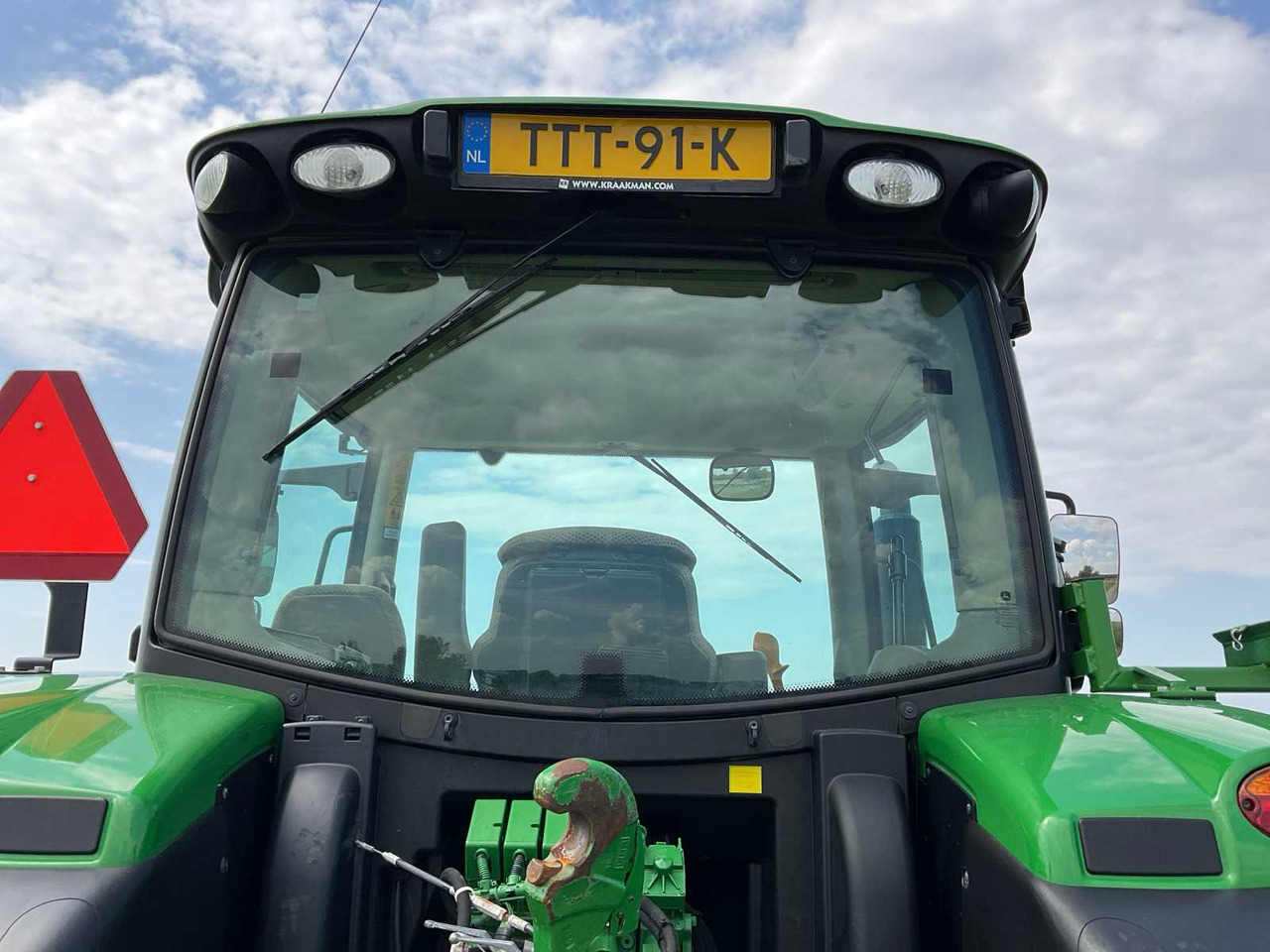 Трактор John Deere 6145R: фото 24