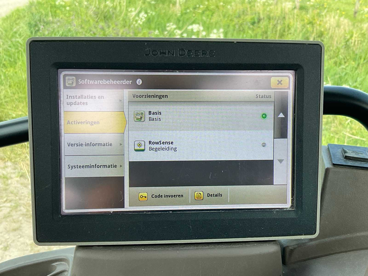 Трактор John Deere 6145R: фото 43
