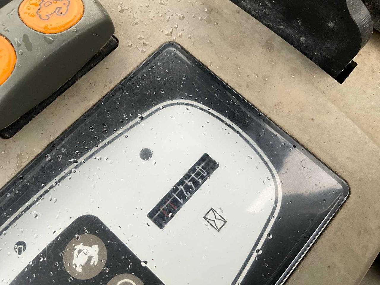 Мини-экскаватор KOMATSU PC 16RHS MINI EXCAVATOR: фото 12 Мини-экскаватор KOMATSU PC 16RHS MINI EXCAVATOR: фото 12