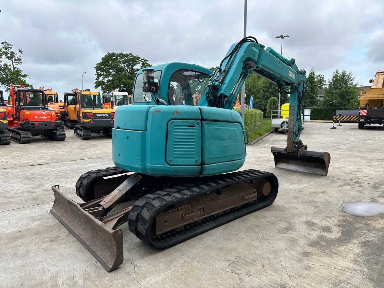 Kobelco SK70SR - Гусеничный экскаватор: фото 4 Kobelco SK70SR - Гусеничный экскаватор: фото 4