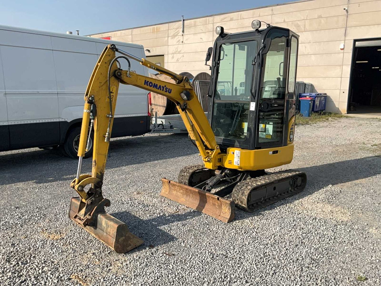 Komatsu PC16R HS - Мини-экскаватор: фото 1 Komatsu PC16R HS - Мини-экскаватор: фото 1
