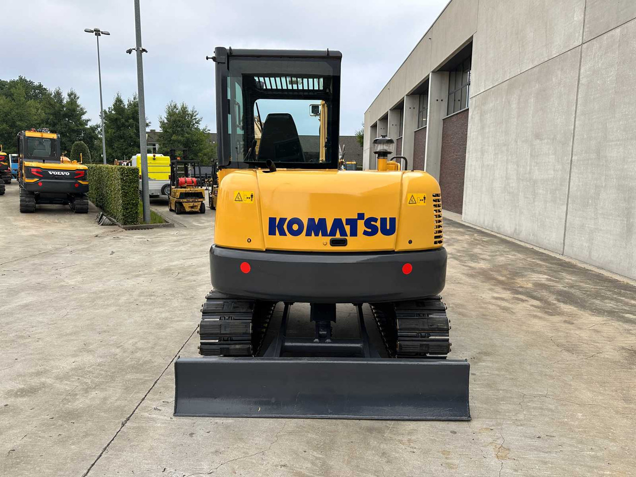 Komatsu PC56-7 - Гусеничный экскаватор: фото 5 Komatsu PC56-7 - Гусеничный экскаватор: фото 5