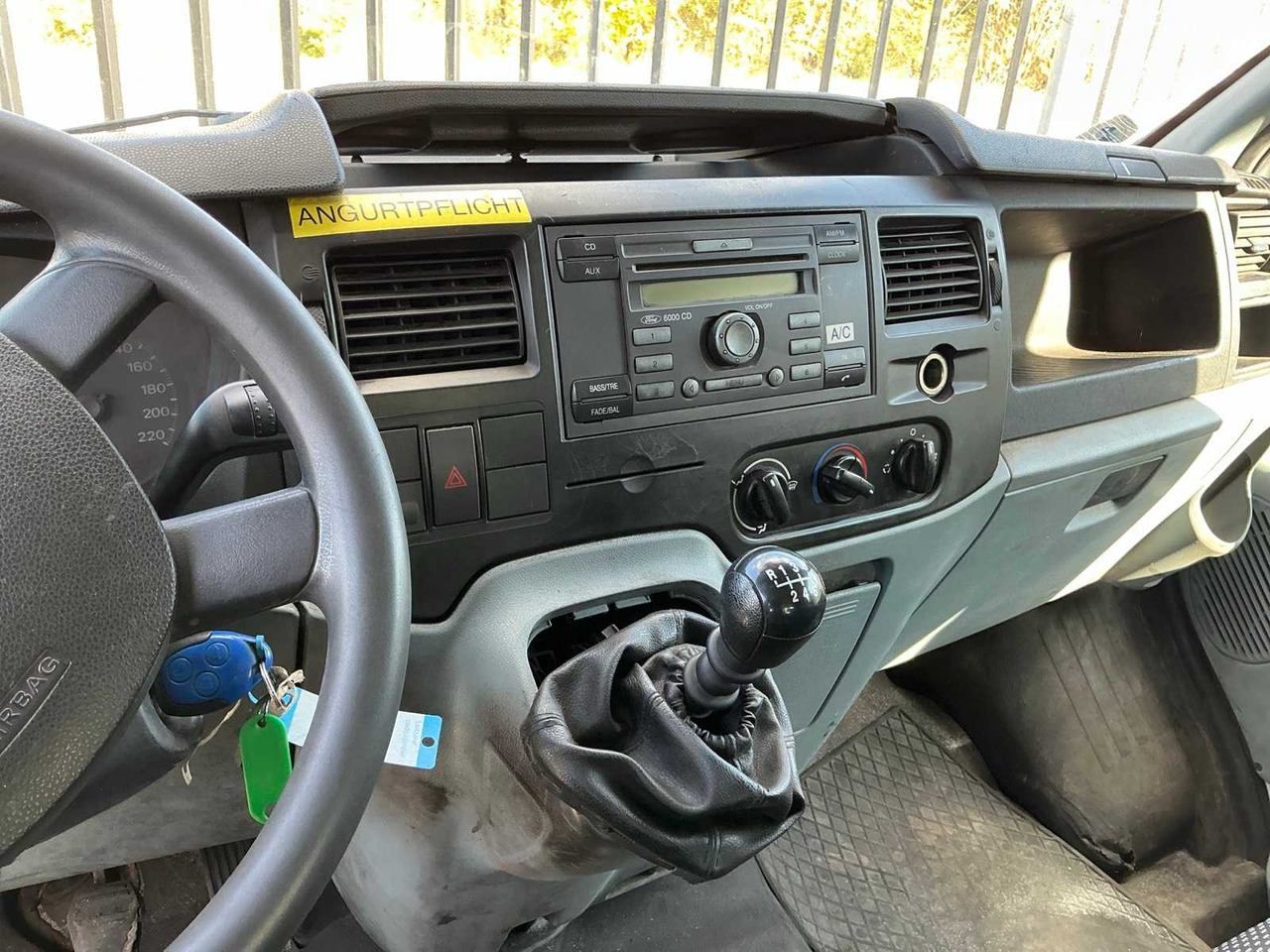 2011 FORD TRANSIT 100 T350 VAN - Коммерческий автомобиль: фото 3 2011 FORD TRANSIT 100 T350 VAN - Коммерческий автомобиль: фото 3