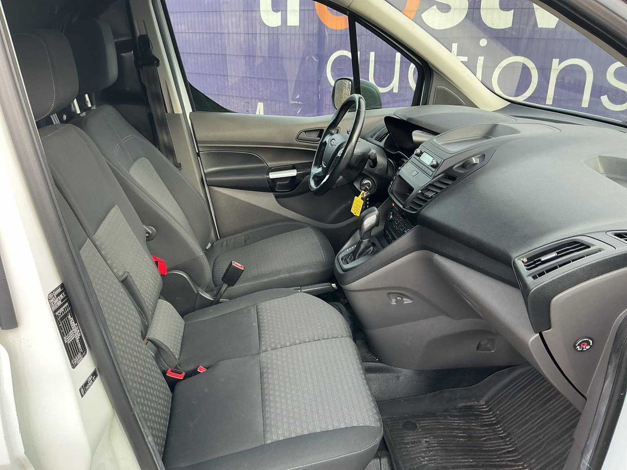 2019 - FORD - TRANSIT CONNECT - 1.5 ECOBLUE L2 TREND - COMMERCIAL VEHICLE - Коммерческий автомобиль: фото 5 2019 - FORD - TRANSIT CONNECT - 1.5 ECOBLUE L2 TREND - COMMERCIAL VEHICLE - Коммерческий автомобиль: фото 5