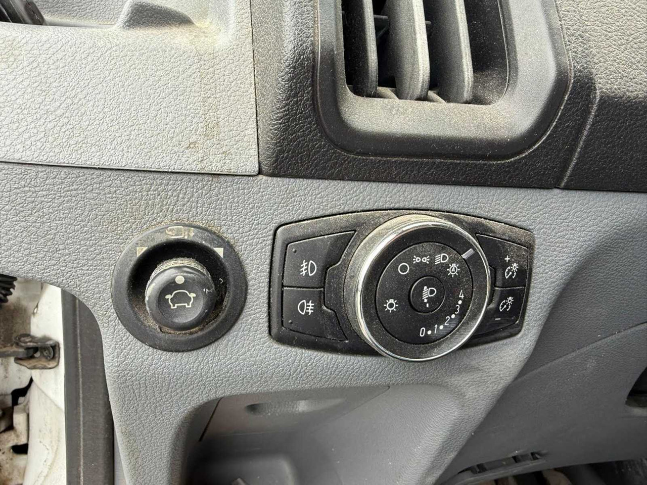 Коммерческий автомобиль FORD TRANSIT COMMERCIAL VEHICLE: фото 13