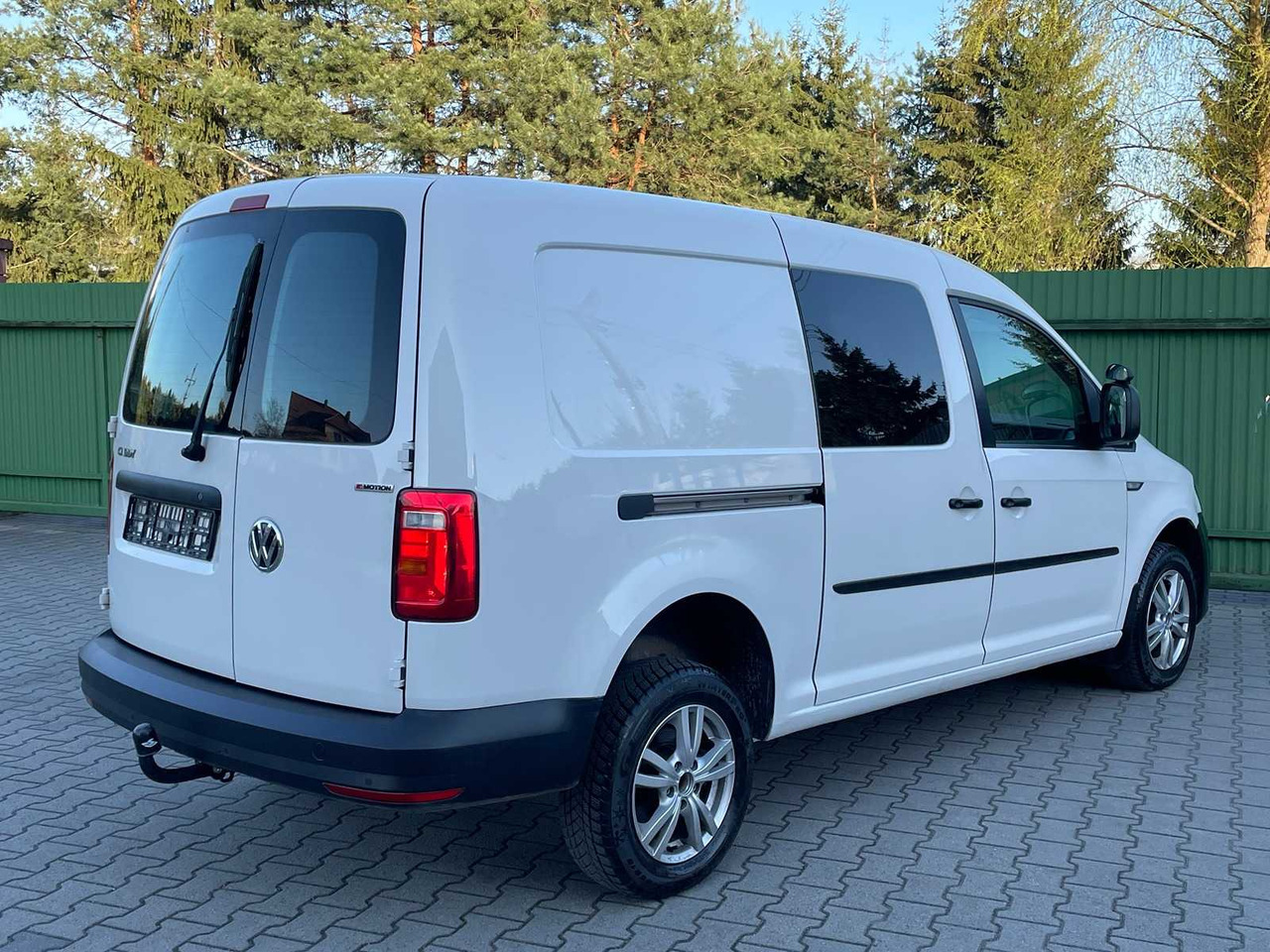 VOLKSWAGEN - 2018 - CADDY MAXI 4X4 - VAN - Коммерческий автомобиль: фото 4 VOLKSWAGEN - 2018 - CADDY MAXI 4X4 - VAN - Коммерческий автомобиль: фото 4