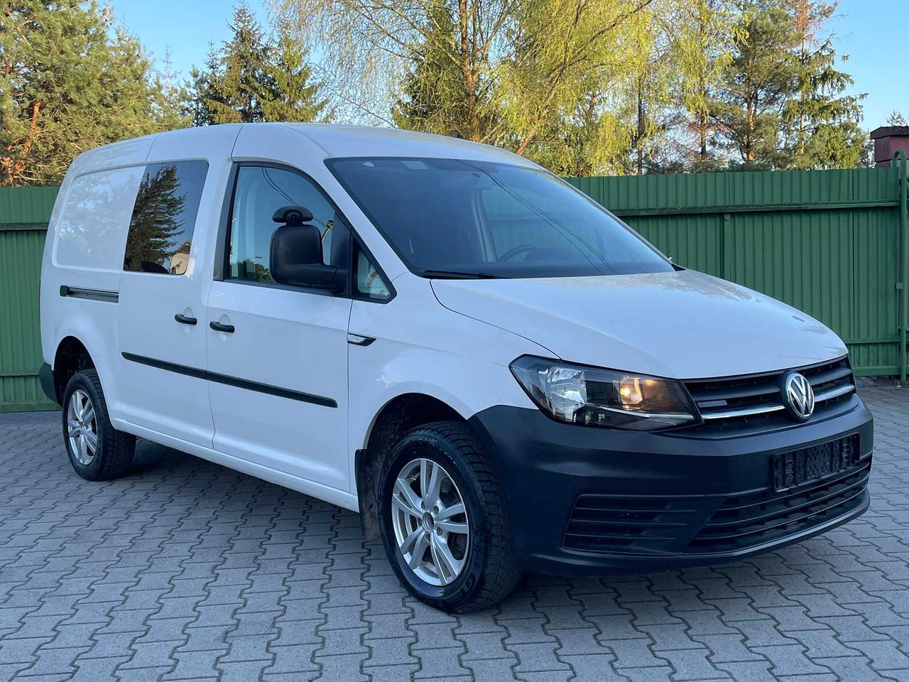 VOLKSWAGEN - 2018 - CADDY MAXI 4X4 - VAN - Коммерческий автомобиль: фото 2 VOLKSWAGEN - 2018 - CADDY MAXI 4X4 - VAN - Коммерческий автомобиль: фото 2