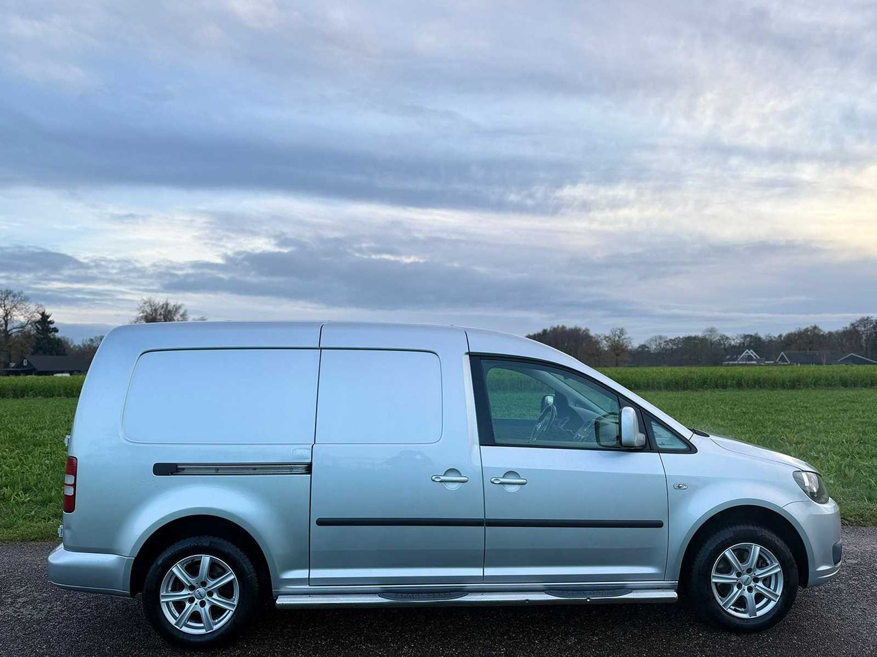 VOLKSWAGEN - CADDY - 1.6 TDI MAXI BMT - VH-414-B - Коммерческий автомобиль: фото 4 VOLKSWAGEN - CADDY - 1.6 TDI MAXI BMT - VH-414-B - Коммерческий автомобиль: фото 4