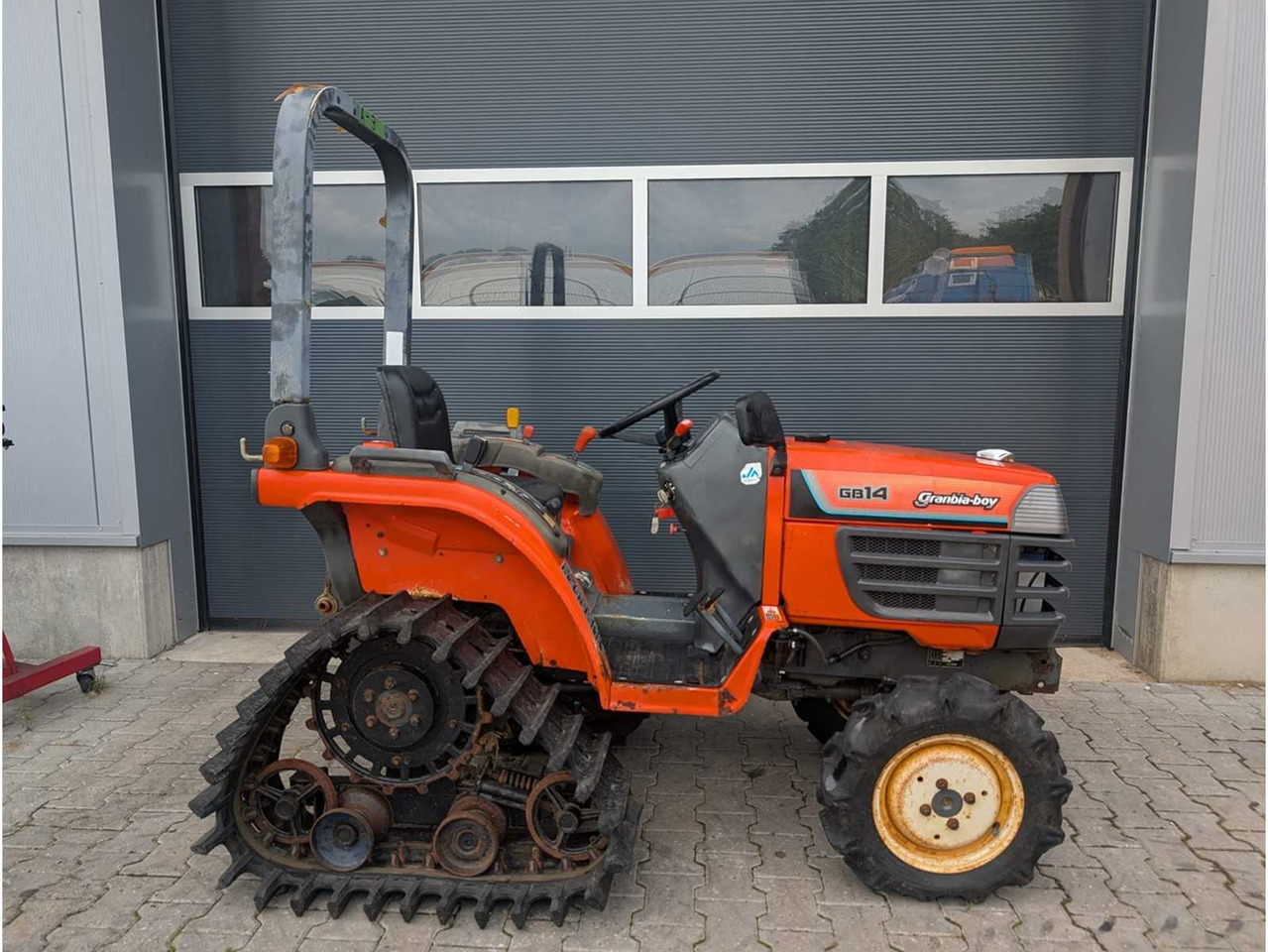 Kubota GB14 - Коммунальный трактор: фото 2 Kubota GB14 - Коммунальный трактор: фото 2