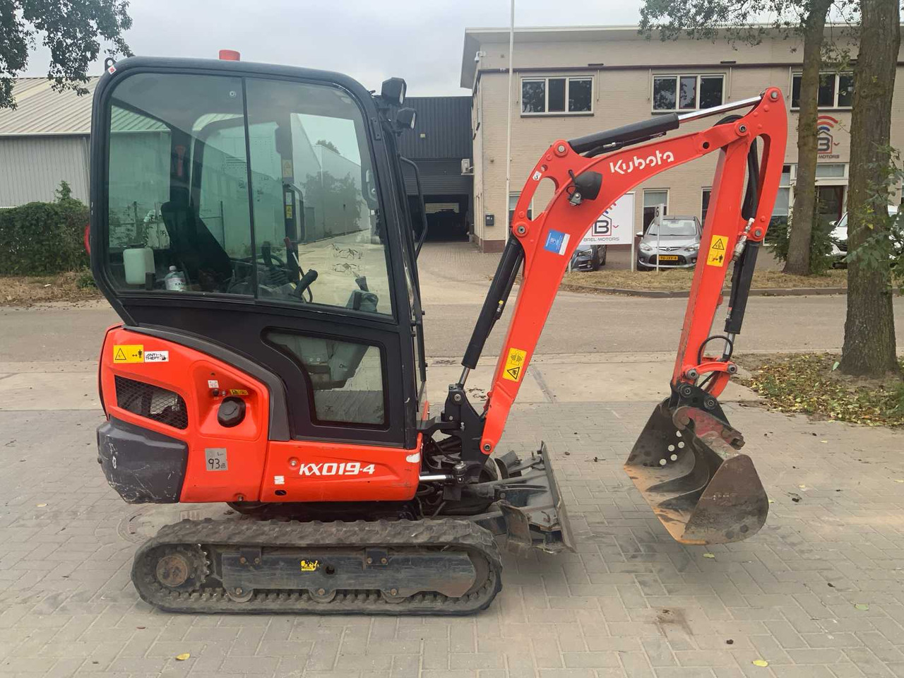 Kubota KX019-4 - Мини-экскаватор: фото 1 Kubota KX019-4 - Мини-экскаватор: фото 1