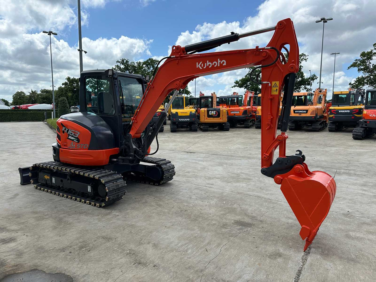 Kubota KX163-5 - Гусеничный экскаватор: фото 3 Kubota KX163-5 - Гусеничный экскаватор: фото 3